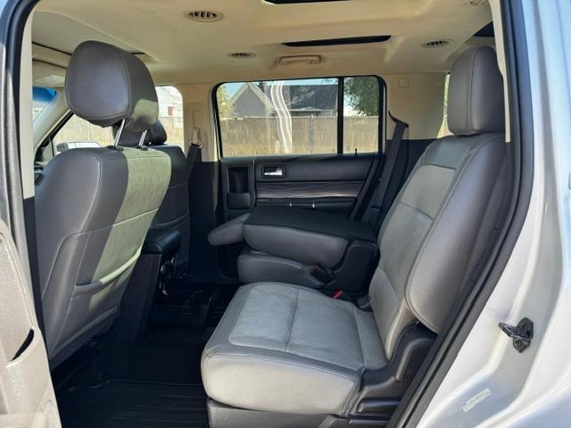 Vehicle Photograph