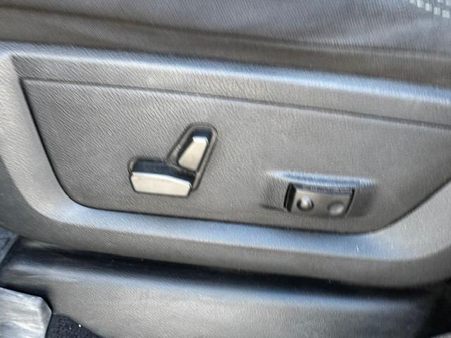 Vehicle Photograph