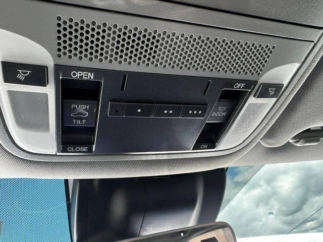 Vehicle Photograph