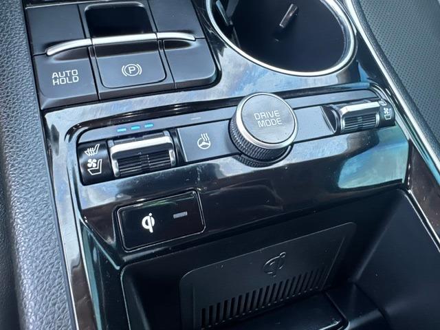 Vehicle Photograph