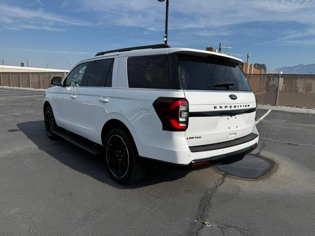 Vehicle Photograph