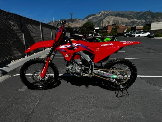 Vehicle Photograph