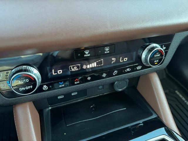 Vehicle Photograph