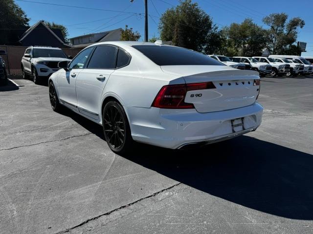 Vehicle Photograph