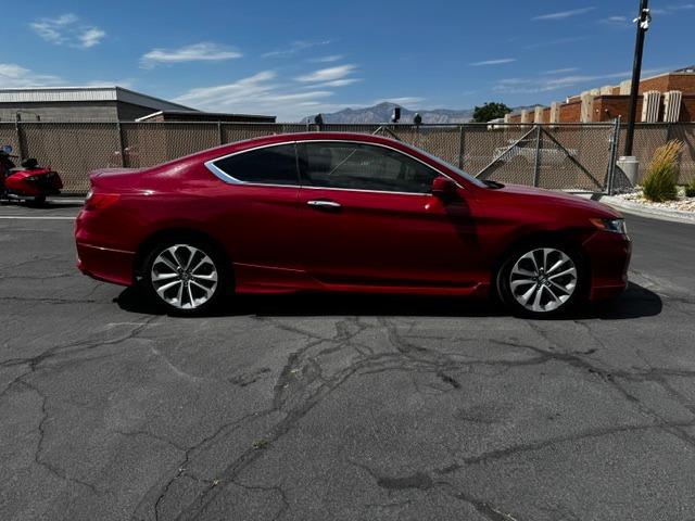 Vehicle Photograph