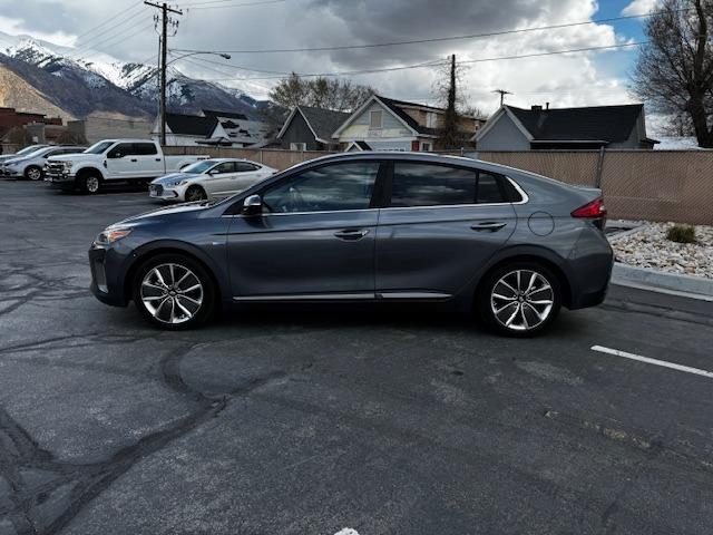 Vehicle Photograph