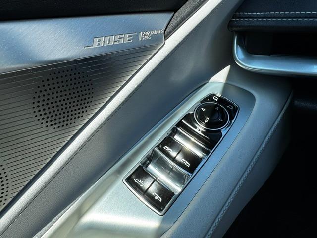Vehicle Photograph
