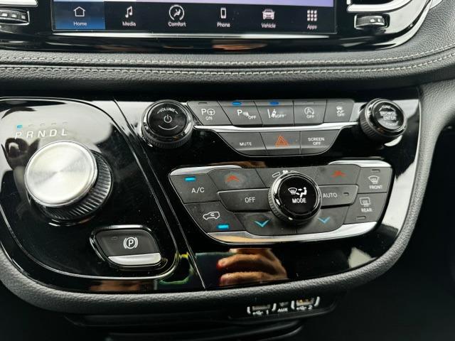 Vehicle Photograph