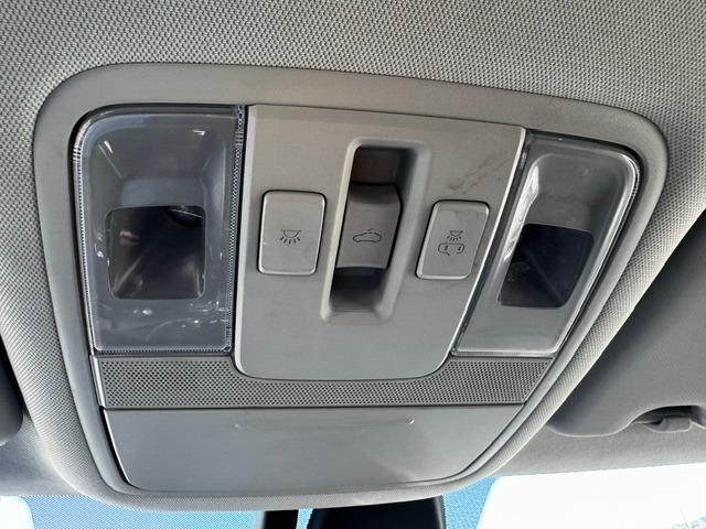 Vehicle Photograph