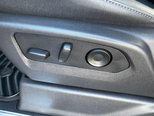 Vehicle Photograph
