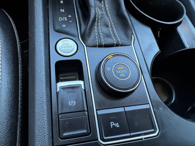 Vehicle Photograph