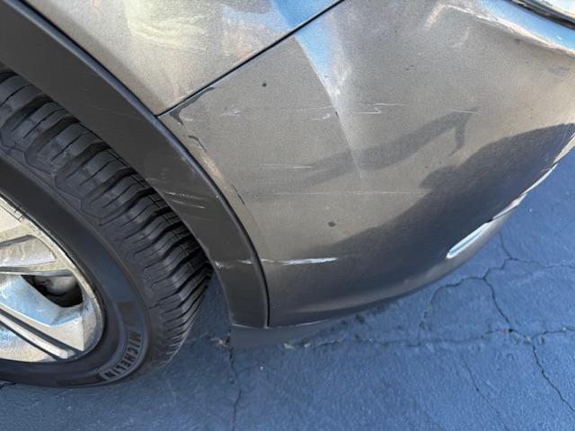 Vehicle Photograph