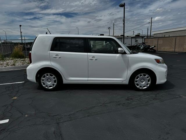 Vehicle Photograph