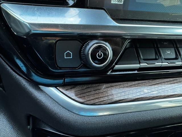 Vehicle Photograph