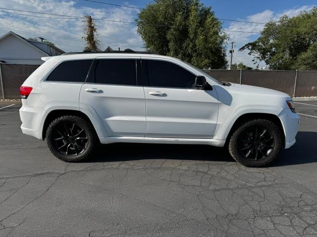 Vehicle Photograph