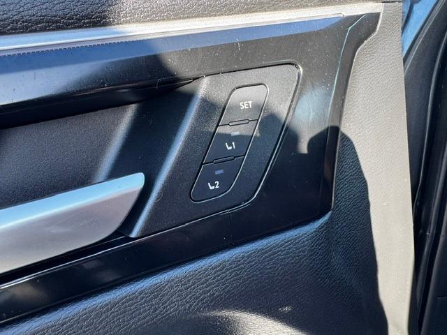 Vehicle Photograph