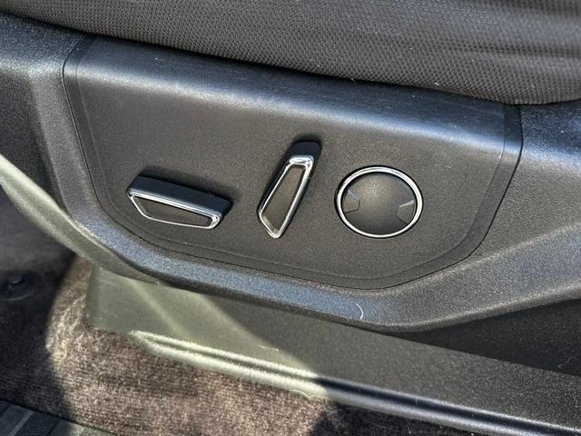 Vehicle Photograph