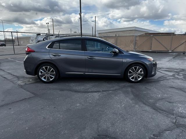 Vehicle Photograph