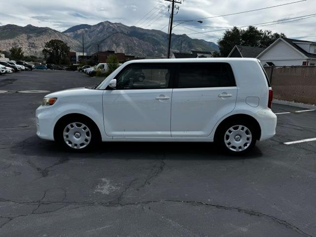Vehicle Photograph