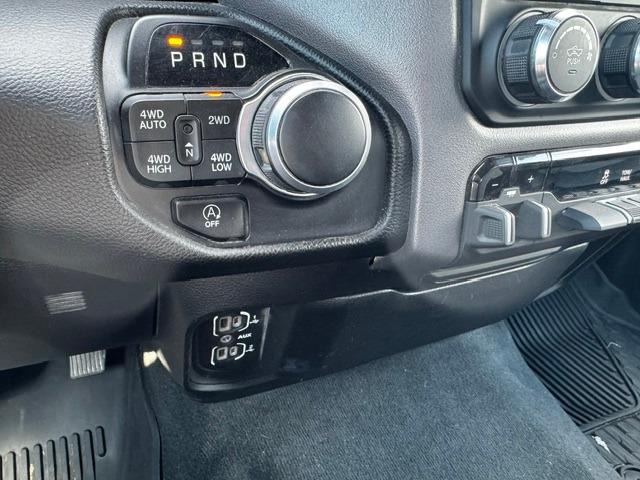 Vehicle Photograph