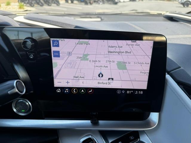 Vehicle Photograph