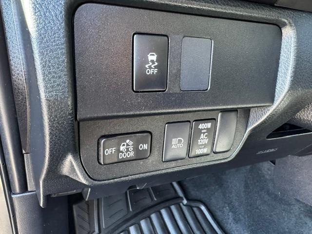 Vehicle Photograph