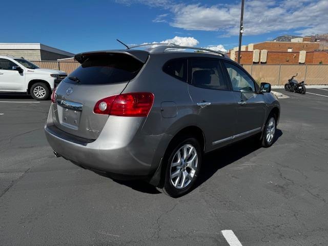 Vehicle Photograph