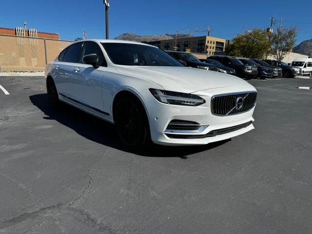 Vehicle Photograph