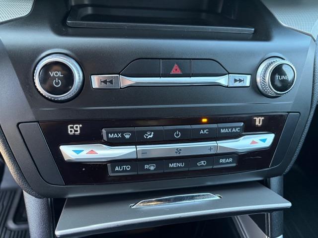 Vehicle Photograph