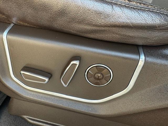Vehicle Photograph