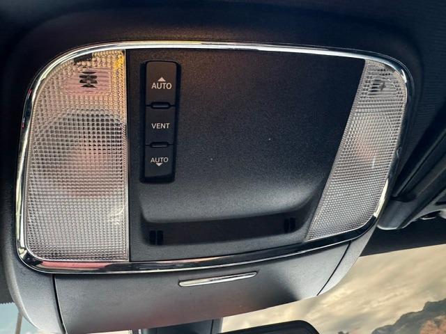 Vehicle Photograph