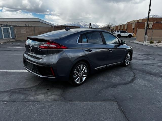 Vehicle Photograph