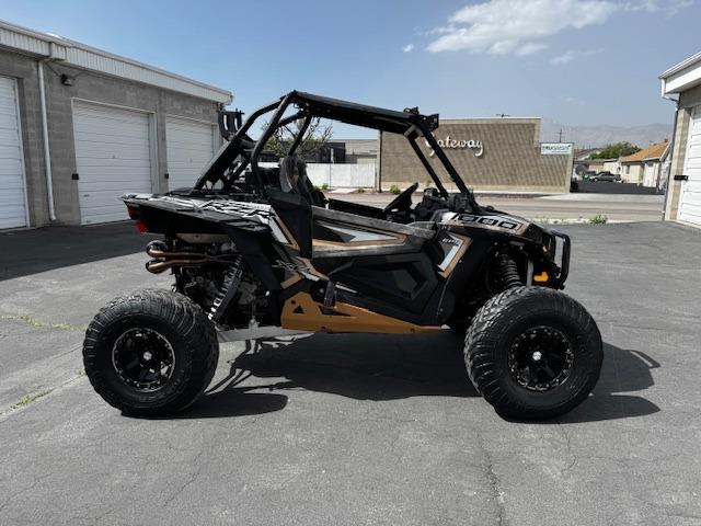 Vehicle Photograph