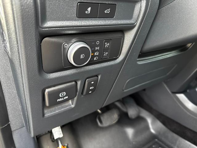 Vehicle Photograph