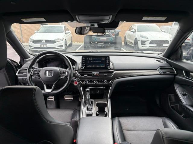 Vehicle Photograph