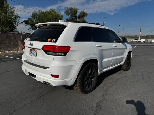 Vehicle Photograph