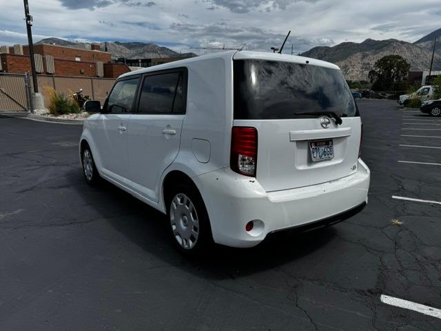 Vehicle Photograph