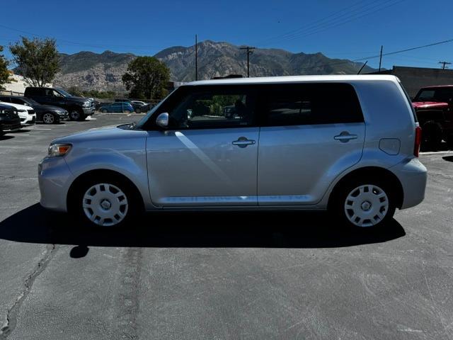 Vehicle Photograph
