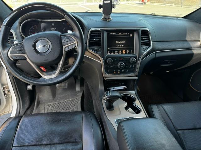 Vehicle Photograph