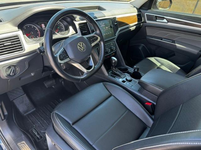 Vehicle Photograph