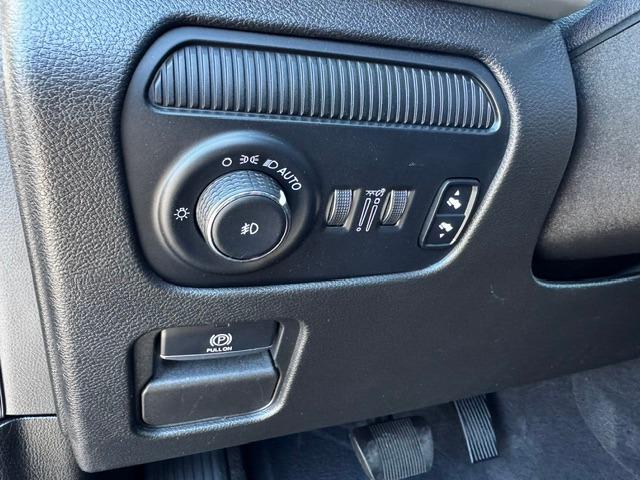 Vehicle Photograph