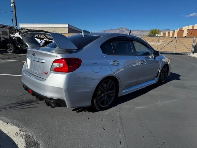 Vehicle Photograph