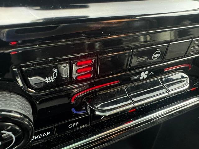 Vehicle Photograph