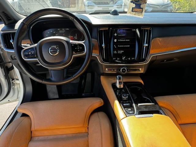 Vehicle Photograph