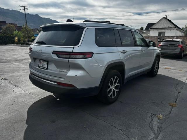 Vehicle Photograph