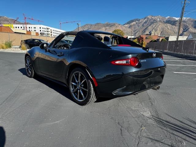 Vehicle Photograph