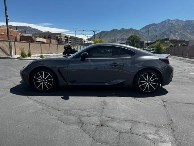 Vehicle Photograph