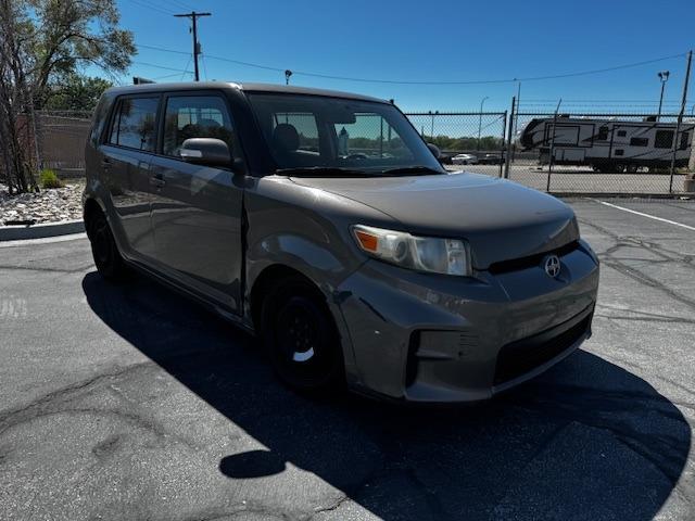 Vehicle Photograph