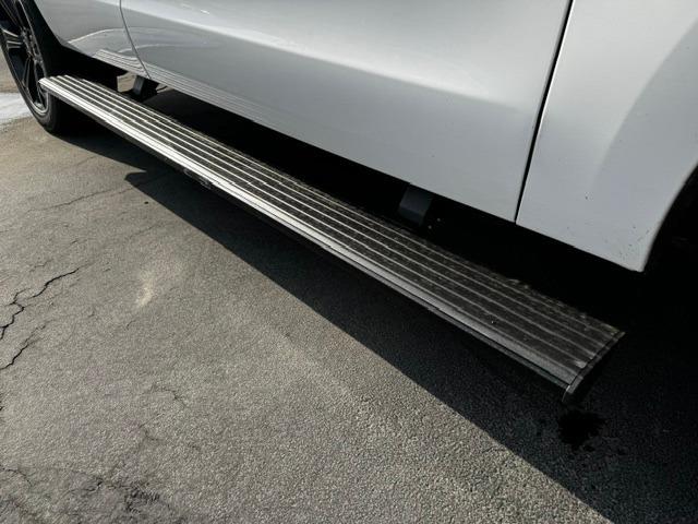 Vehicle Photograph