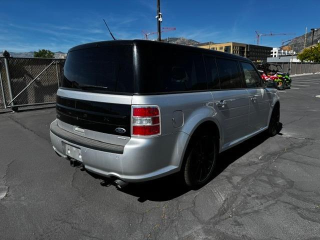 Vehicle Photograph